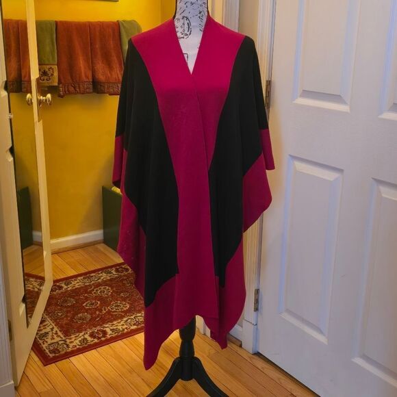 Elegant Red and Black Women's Wrap Shawl - Picture 5 of 6